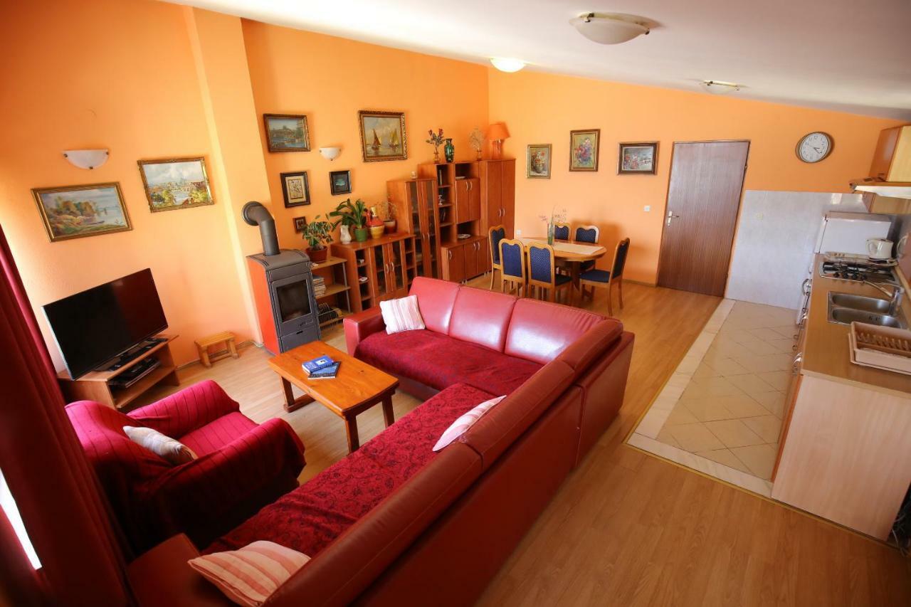 Apartment And Rooms Roko Zaglav Εξωτερικό φωτογραφία